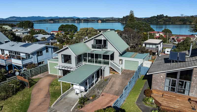 10 Eruini Street, Ohope