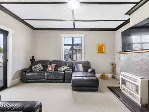 6 Downe Street, New Plymouth