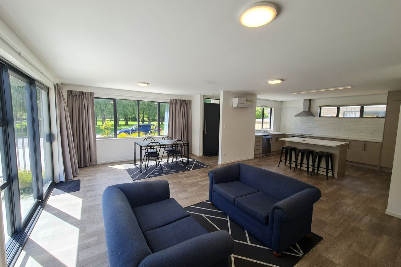 Riccarton - Six  bedrooms two bathrooms STUDENT PROPERTY available - Aanzicht 2