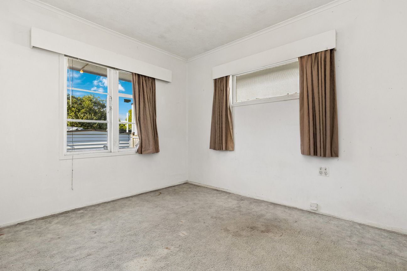 Brick & Block on a Prime Development Opportunity - Bild 4