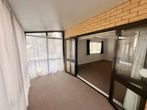 166/172 McLeod Road, Te Atatu South