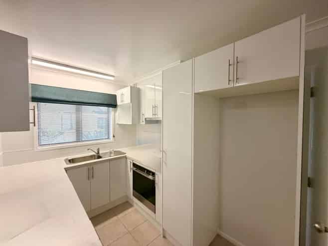 166/172 McLeod Road, Te Atatu South