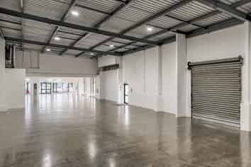 PRIME TAKANINI TRADE SUPPLY AND SHOWROOM
