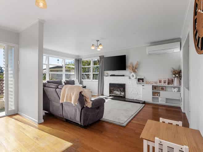 8B Esk Street, Parkvale
