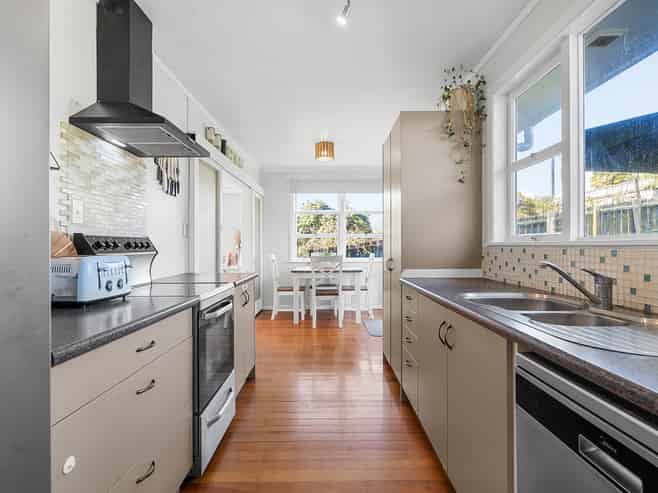 8B Esk Street, Parkvale