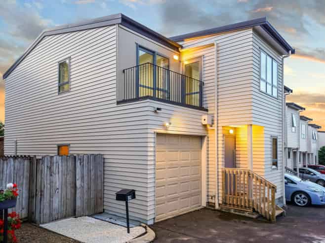 18 Chapel Road, Flat Bush