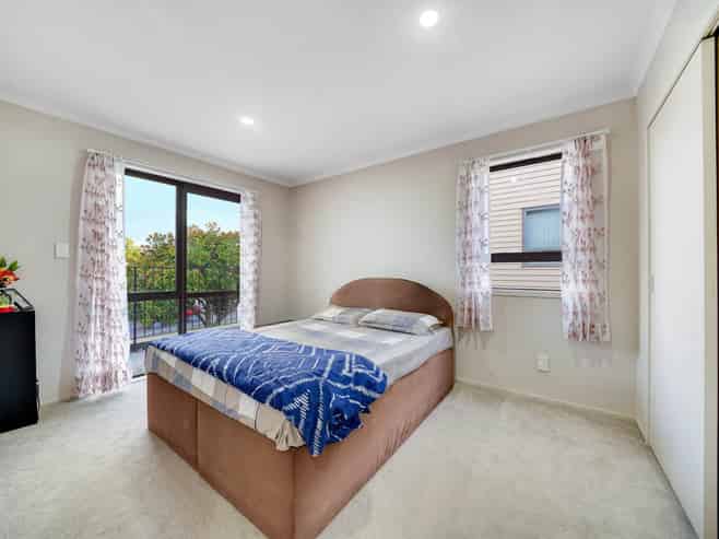 18 Chapel Road, Flat Bush