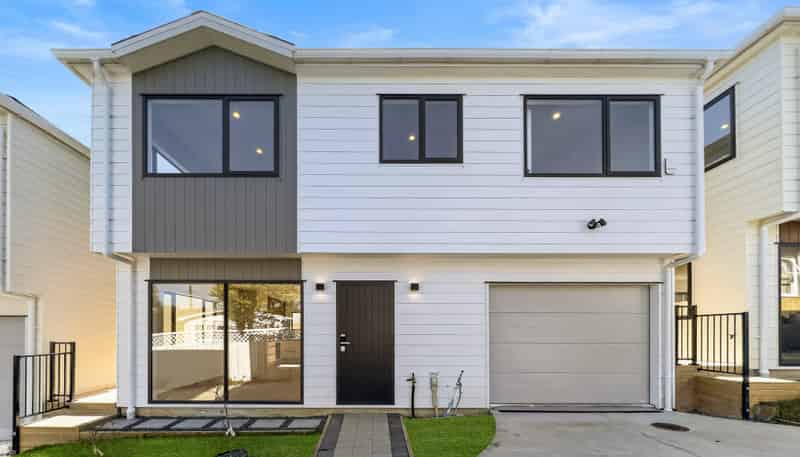 Lot 3,31 Great South Road, Manurewa