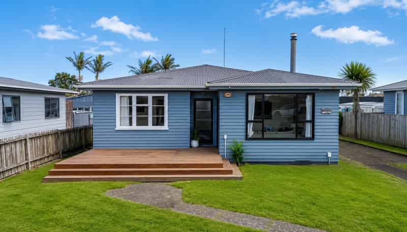 5 Queen Street, Awanui