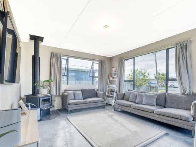 5 Queen Street, Awanui
