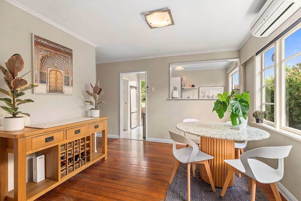 3 Bedroom Home with All-Day Sun – Newlands - Aanzicht 4