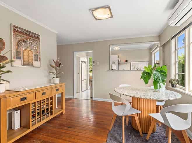 4 Lyndfield Lane, Newlands