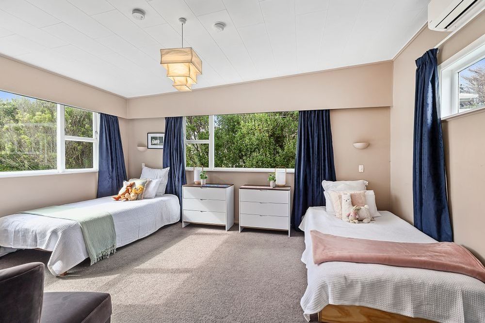 3 Bedroom Home with All-Day Sun – Newlands - Meer