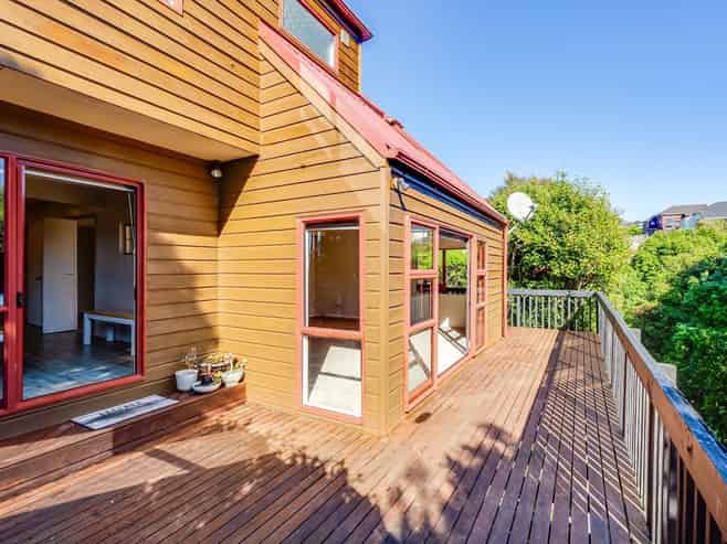 16 James Cook Drive, Whitby