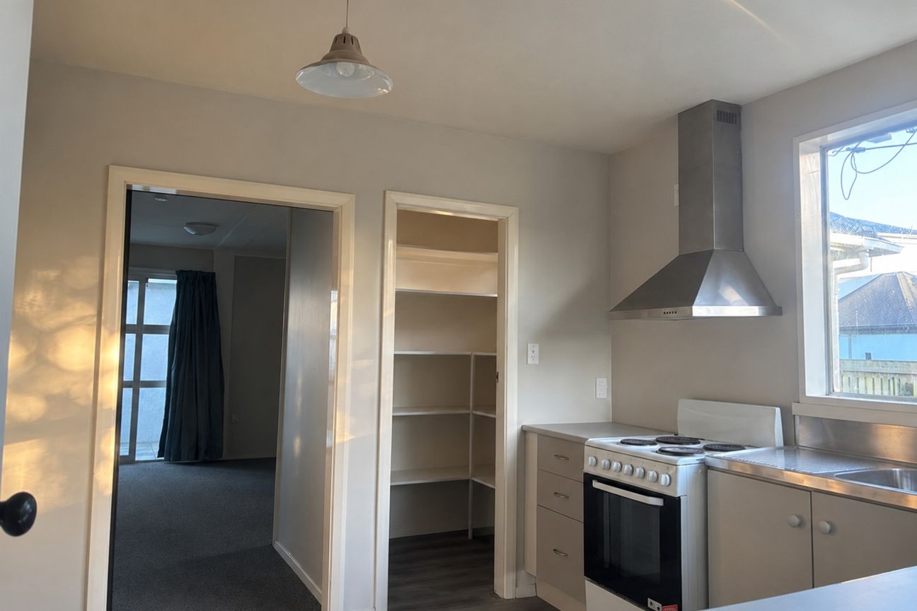 Student Property - 5 Bedrooms & 2 Bathrooms - Upper Riccarton - Vista 2