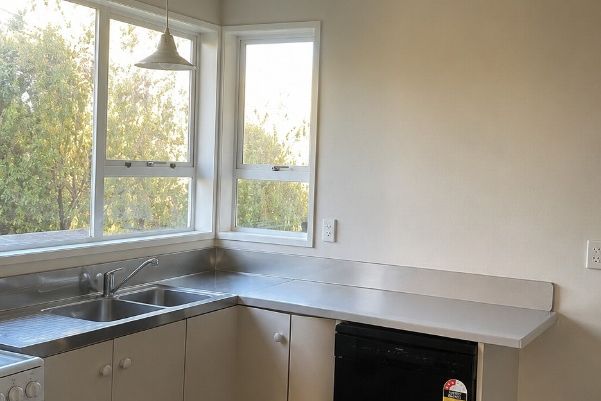 Student Property - 5 Bedrooms & 2 Bathrooms - Upper Riccarton - Vista 3