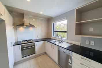 5 Hirimate Place, Flat Bush