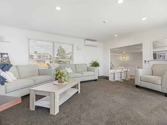 499  Grahams Beach Road, Awhitu