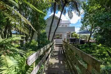 176 Spencer Road, Lake Tarawera