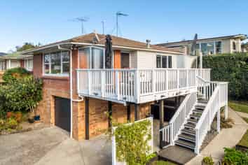 2/44 Judkins Crescent, Cockle Bay