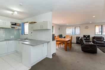 25 Tilberg Street, Favona