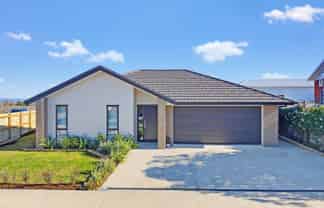 32A Bunyan Road, Coastlands