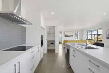 32A Bunyan Road, Coastlands