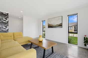 32A Bunyan Road, Coastlands
