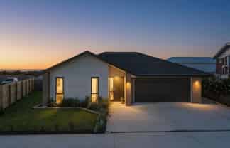 32A Bunyan Road, Coastlands