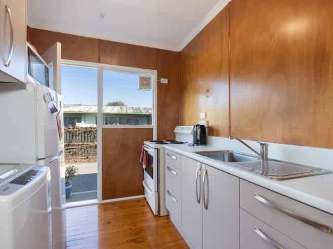 2 and 3/46 Golf Road, Tahunanui