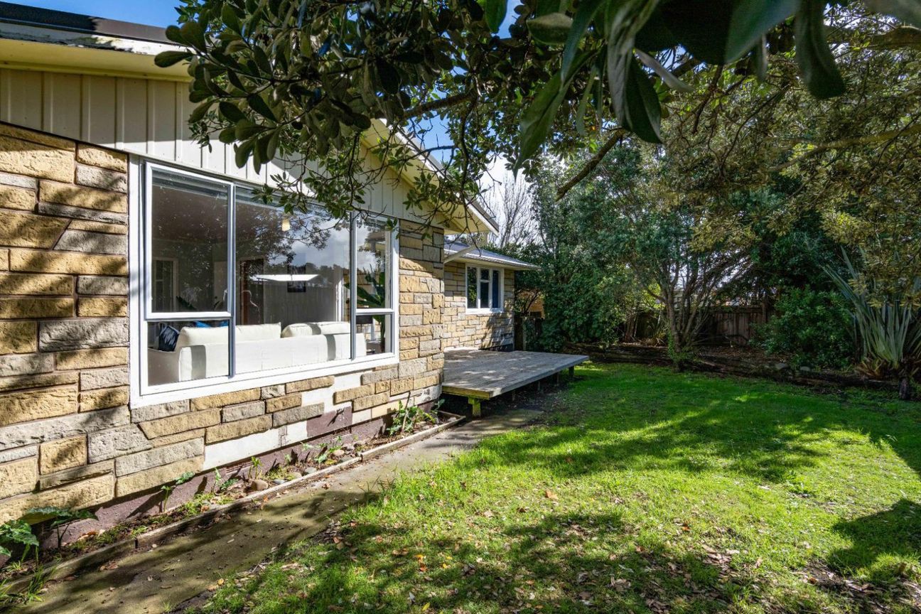 Spacious Home with Beautiful Sea Views - Fler