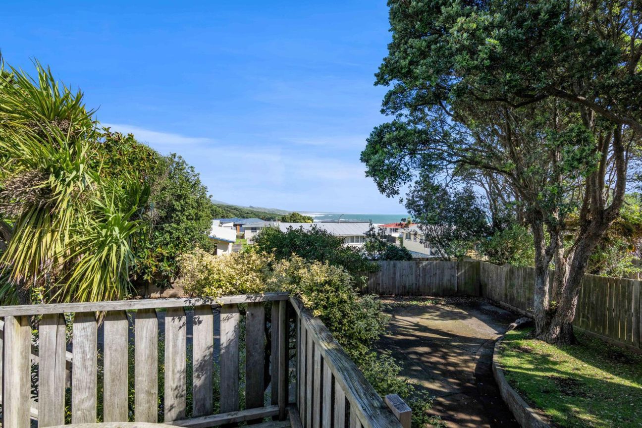 Spacious Home with Beautiful Sea Views - Bild 4