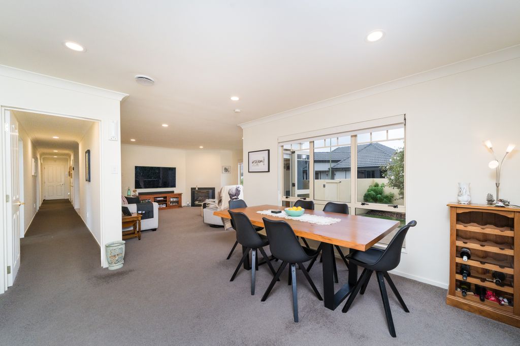 Central Single Level Family Home - walk to town 3