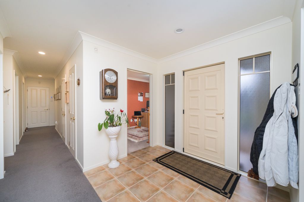 Central Single Level Family Home - walk to town 5