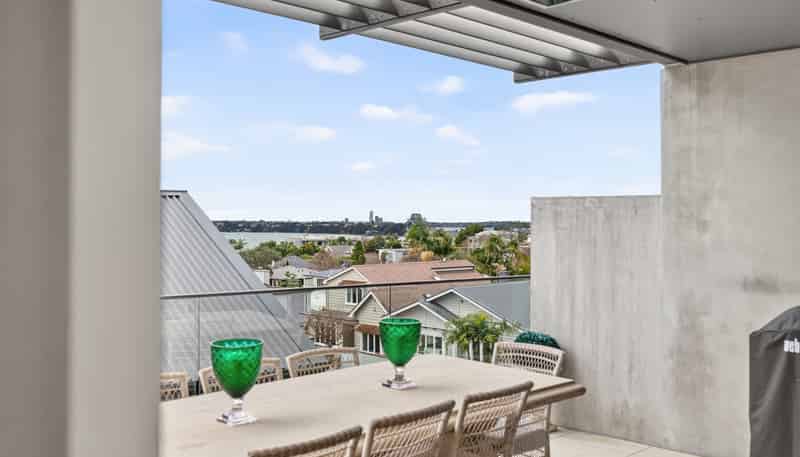 203/2 Lawrence Street, Herne Bay