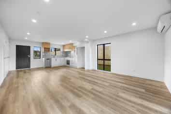 40B Trentham Road, Papakura