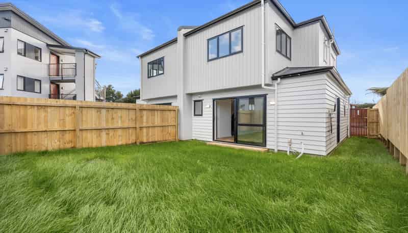 40C Trentham Road, Papakura