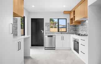 40C Trentham Road, Papakura
