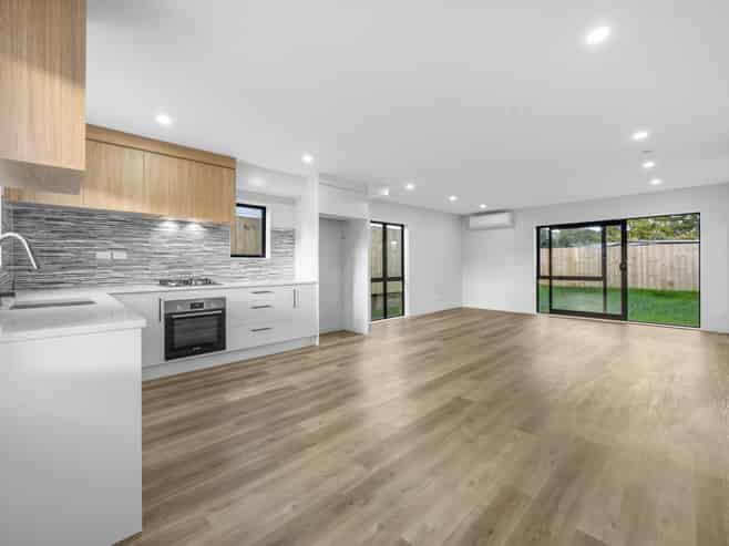 40D Trentham Road, Papakura