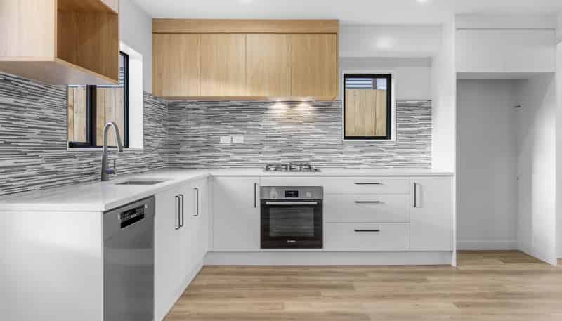 40D Trentham Road, Papakura