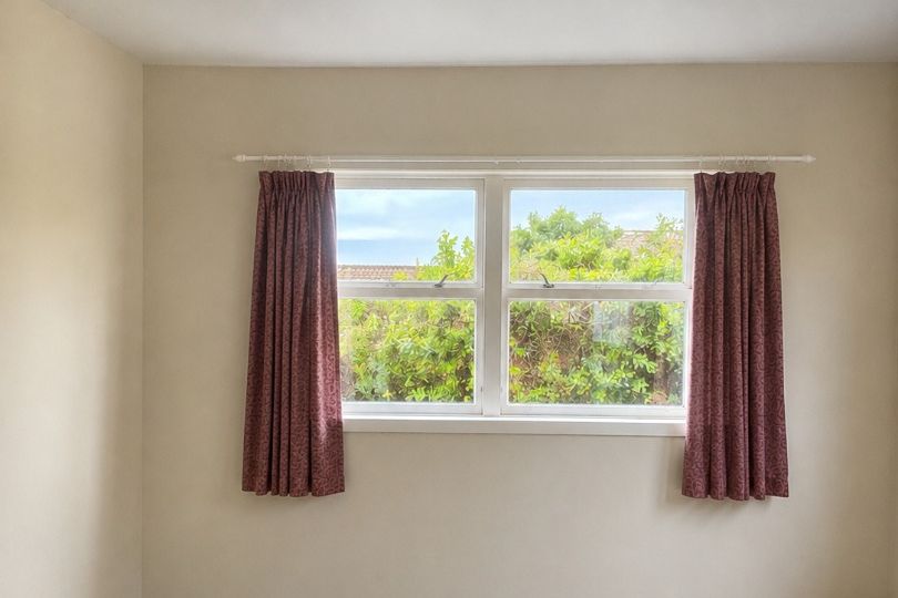 STUDENT PROPERTY - 6 Bedrooms 3 Bathrooms - Middleton Rd - More