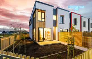 212 Henwood Road, Westgate