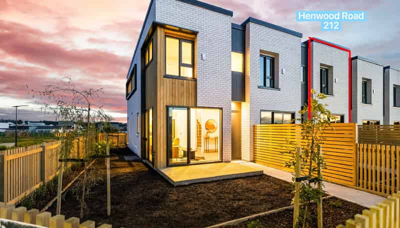 212 Henwood Road, Westgate