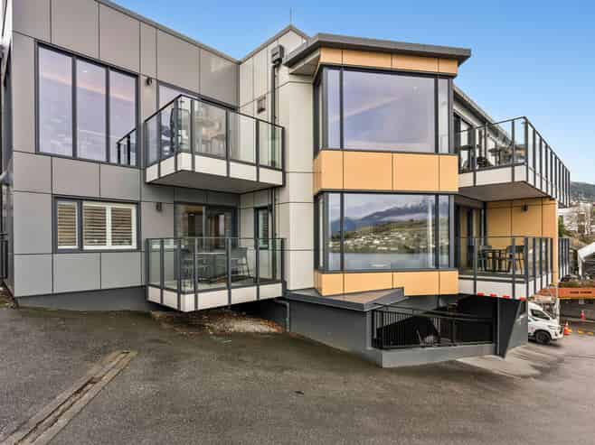 Unit 211/327 Frankton Road, Queenstown Central