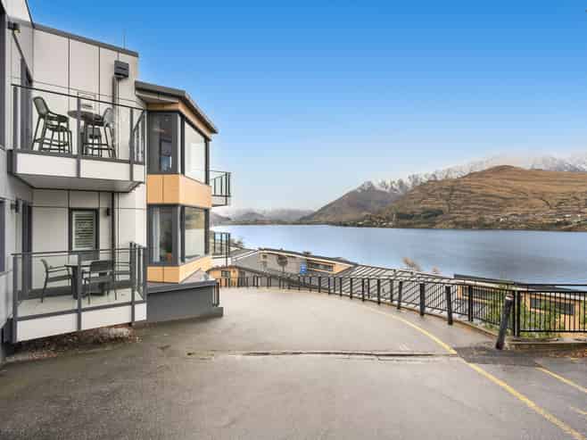 Unit 211/327 Frankton Road, Queenstown Central