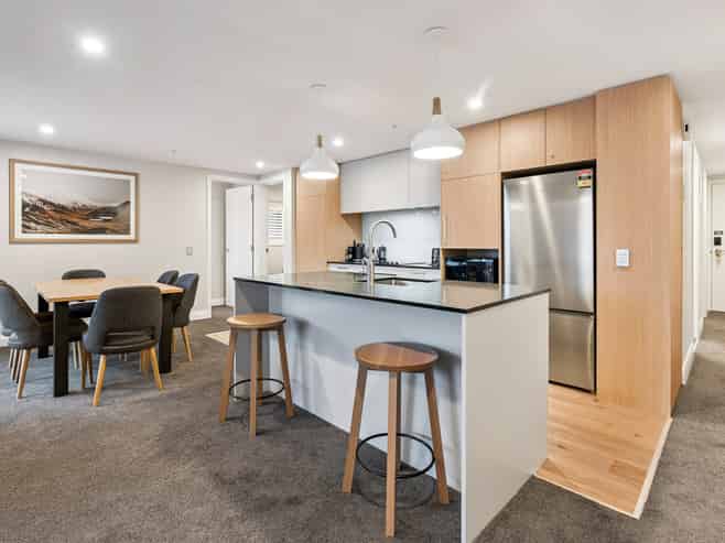 Unit 211/327 Frankton Road, Queenstown Central