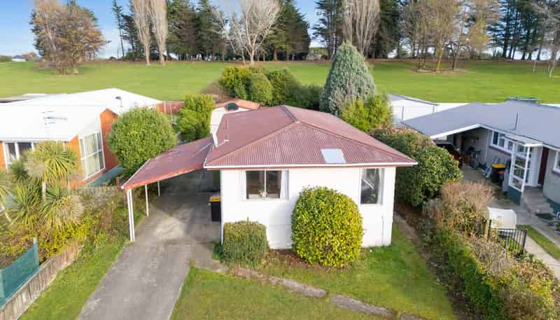64 Lauder Crescent, HEIDELBERG