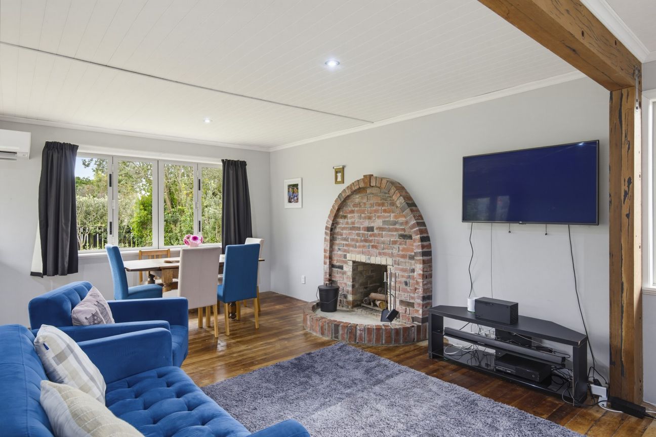 Wow-factor family home - Vista 6