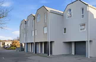 3/102 Wainui Street, Riccarton