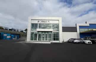 High-profile Wairau showroom and warehouse